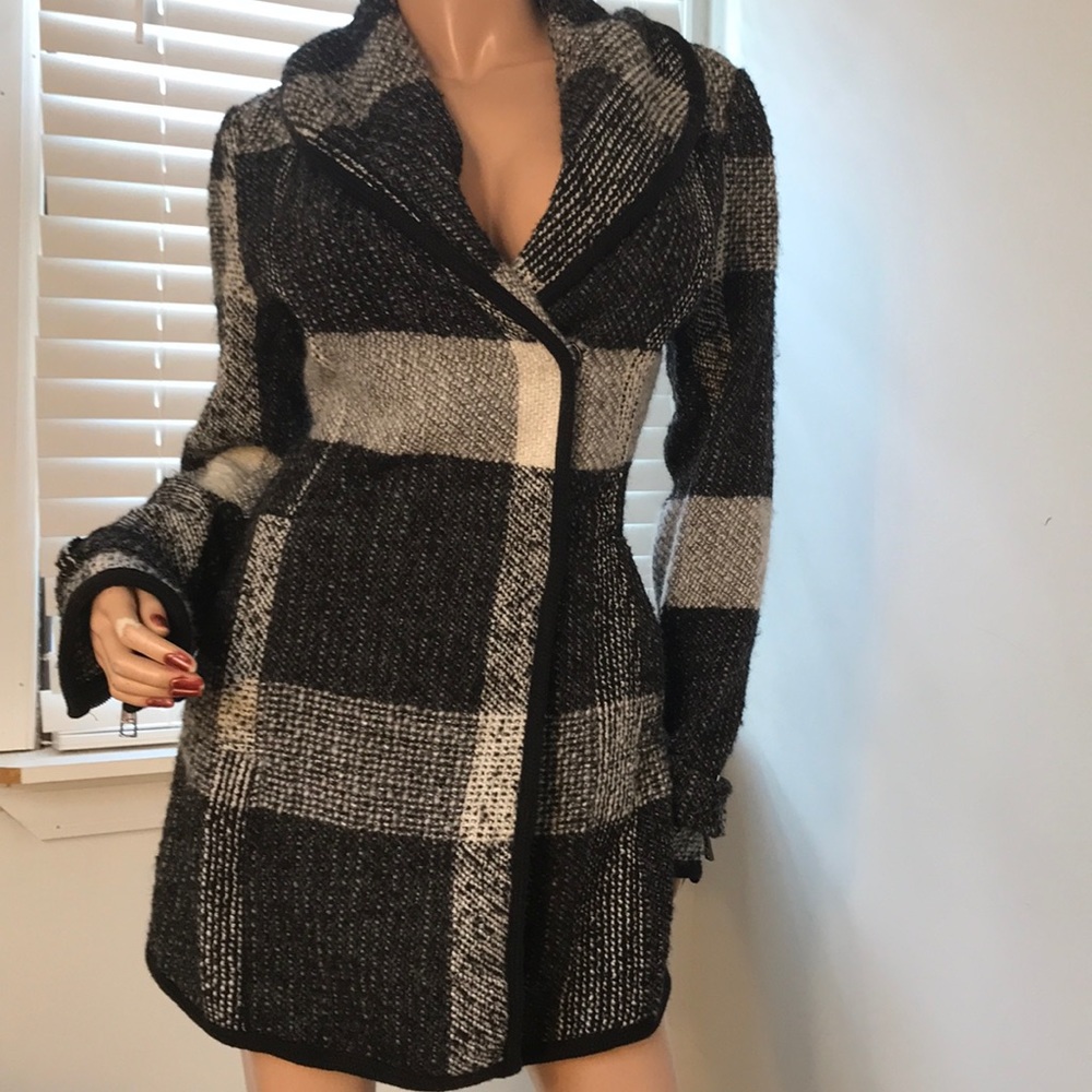 Plaid Guess Jacket; NWT; Size Large